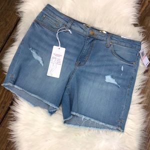 Seven7 the Weekend Mid Rise Short Frayed Hem Sz 10